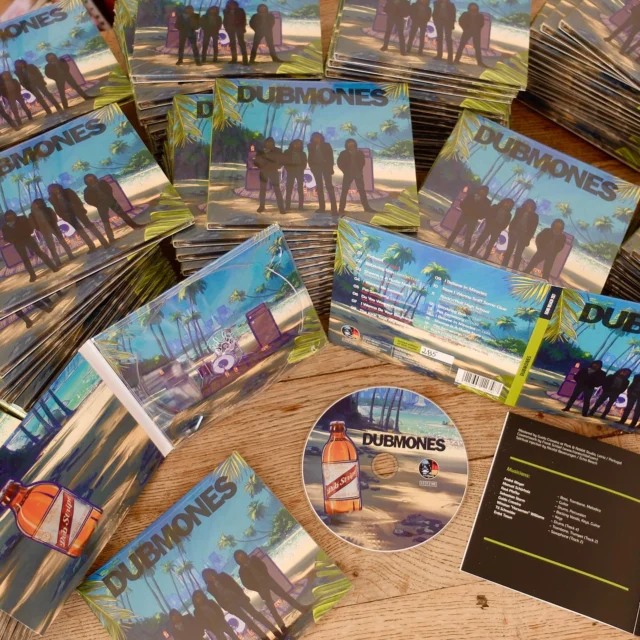 We’re keeping it bizarre, we made CDs of our upcoming longplayer! For those compact d-heads among you, available at your local feeding station from April, 25th. 👉🏼 12” vinyl records are coming these days too! #dubmones #dub #rocksteady #echobeach #Ramones